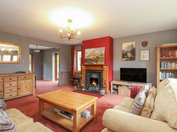 Tarmachan Cottage - West Highland Getaway Fort William Extérieur photo